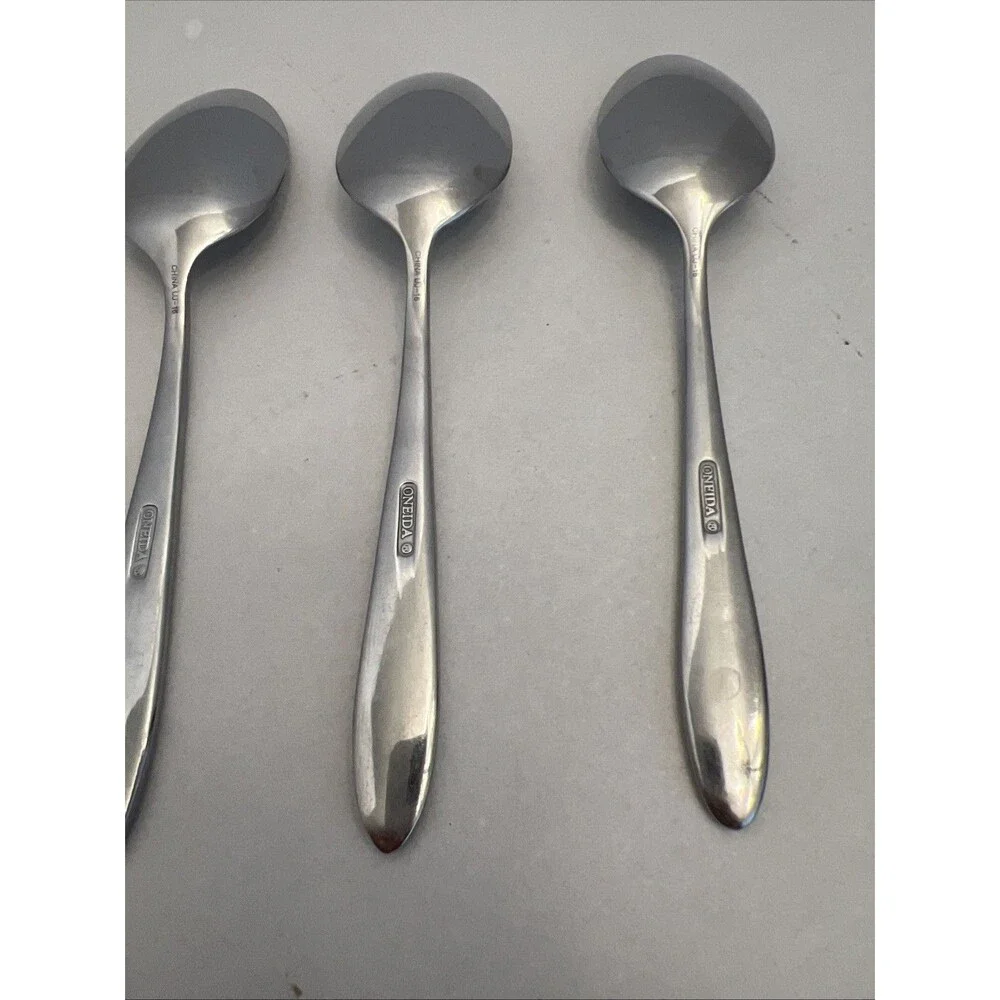 Oneida mooncrest trista